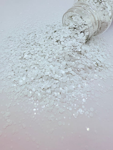Snowballs - Pure White Circle Glitter 10-6