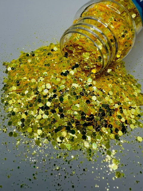Sunshine Ranches - Yellow Chrome Chunky Mixed Glitter 4-8